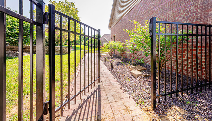 Fence gate installation company Wyoming